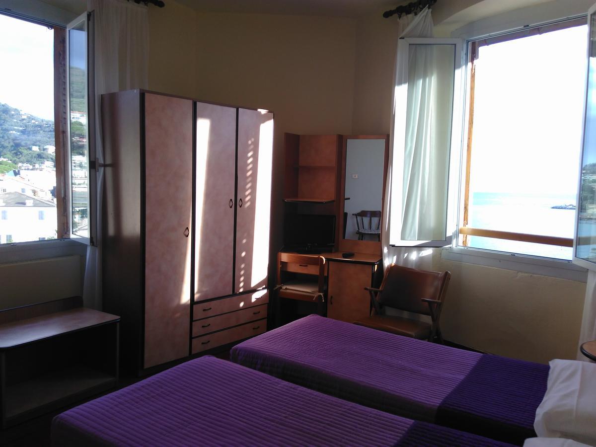 Albergo Bandoni Rapallo Kültér fotó